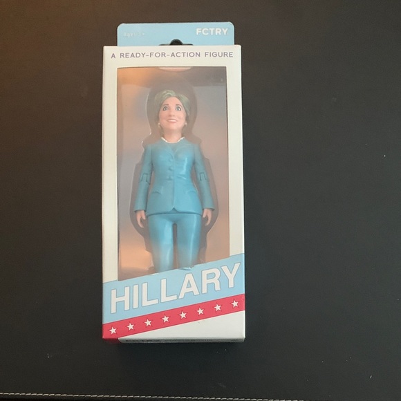 Hillary Clinton Action Figure - Picture 2 of 4